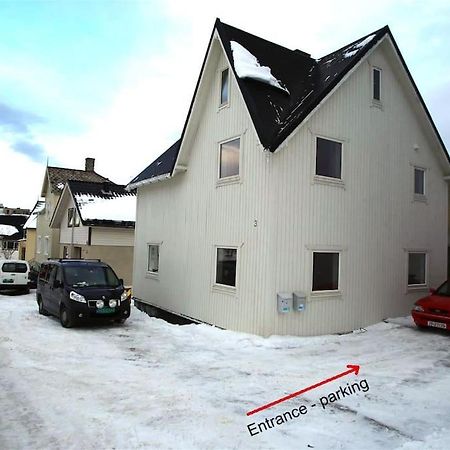 Sentral Leilighet Med 3 Soverom Harstad Eksteriør bilde